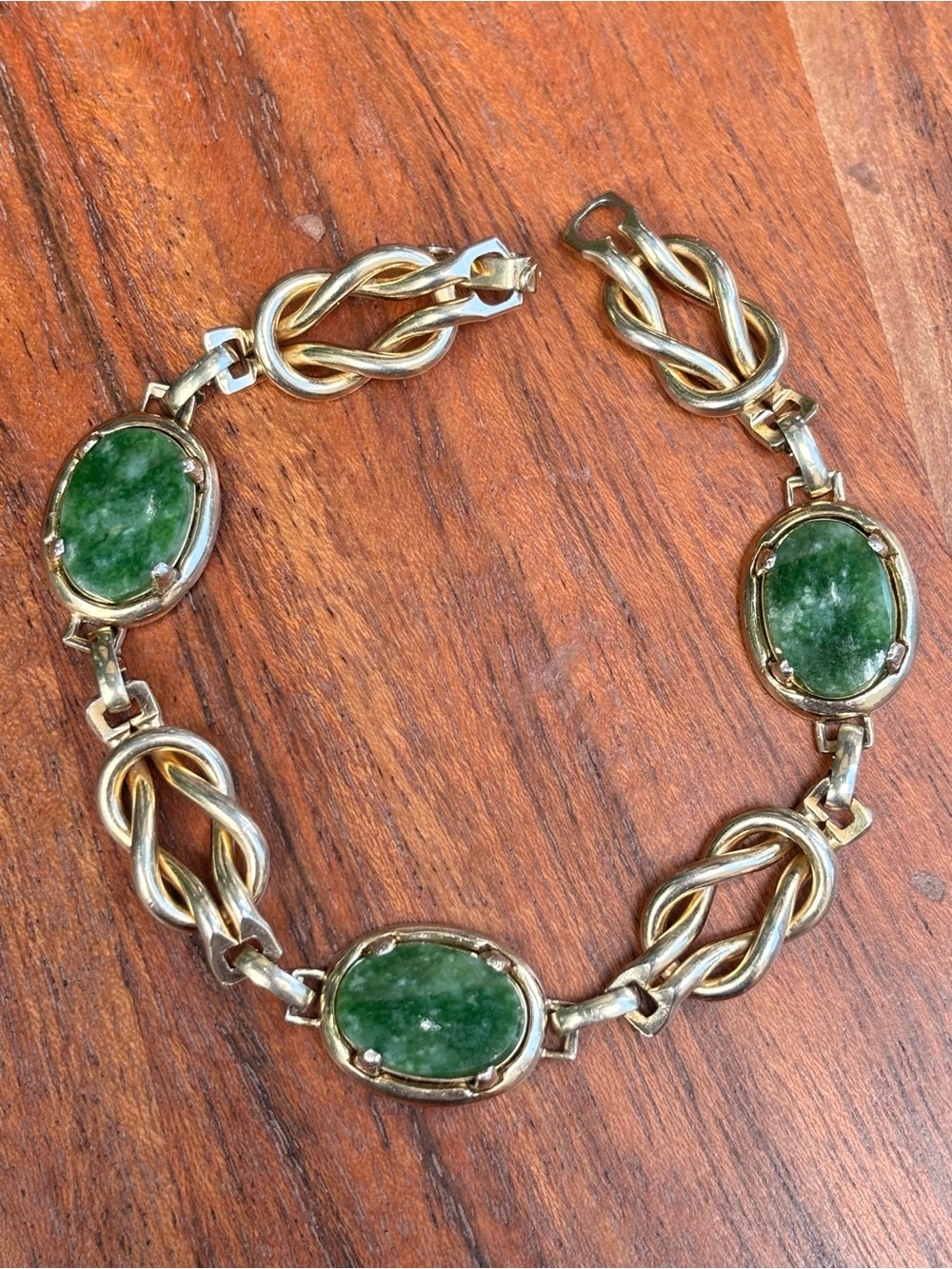 Vintage Green Cabochon Gold Tone Link Bracelet Gift for Her